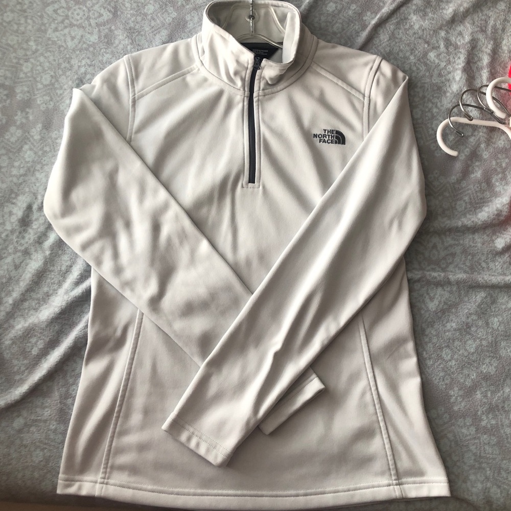 NWOT The North Face sweater